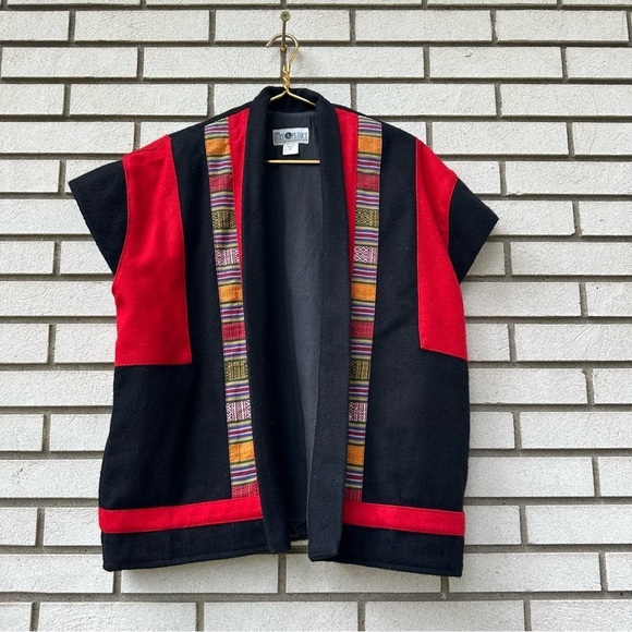 Vintage The Daily Planet Wool Vest Jacket Black Red Nepal Sz M Boho Ethnic Trim - Picture 1 of 9